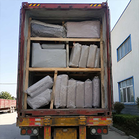 Shipping 5 Containers of Sofas from Shenzhen to Balboa, Panama During Peak Season